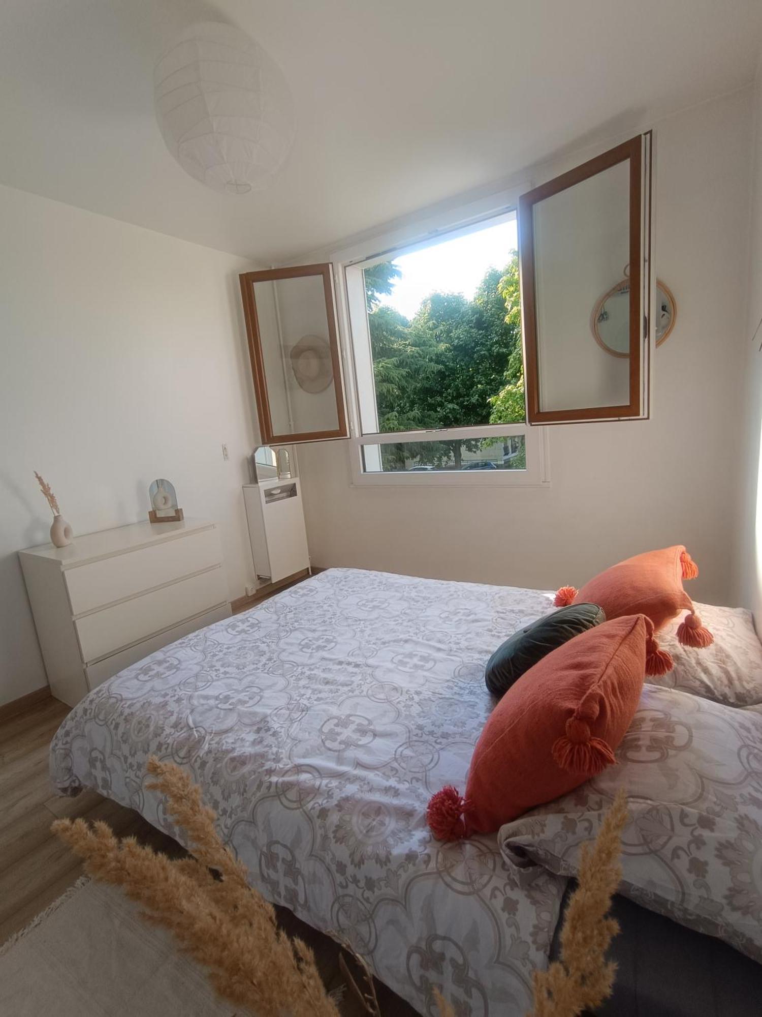 Private Room In Cozy Homestay - Line 14, Direct Access To Paris - Airport Orly تشيفيلي لارو المظهر الخارجي الصورة